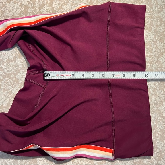 Athleta ~Contender Side Stripe Medium Capri Workout Leggings - Picture 12 of 15